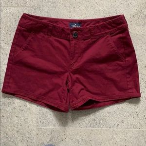 American eagle maroon short